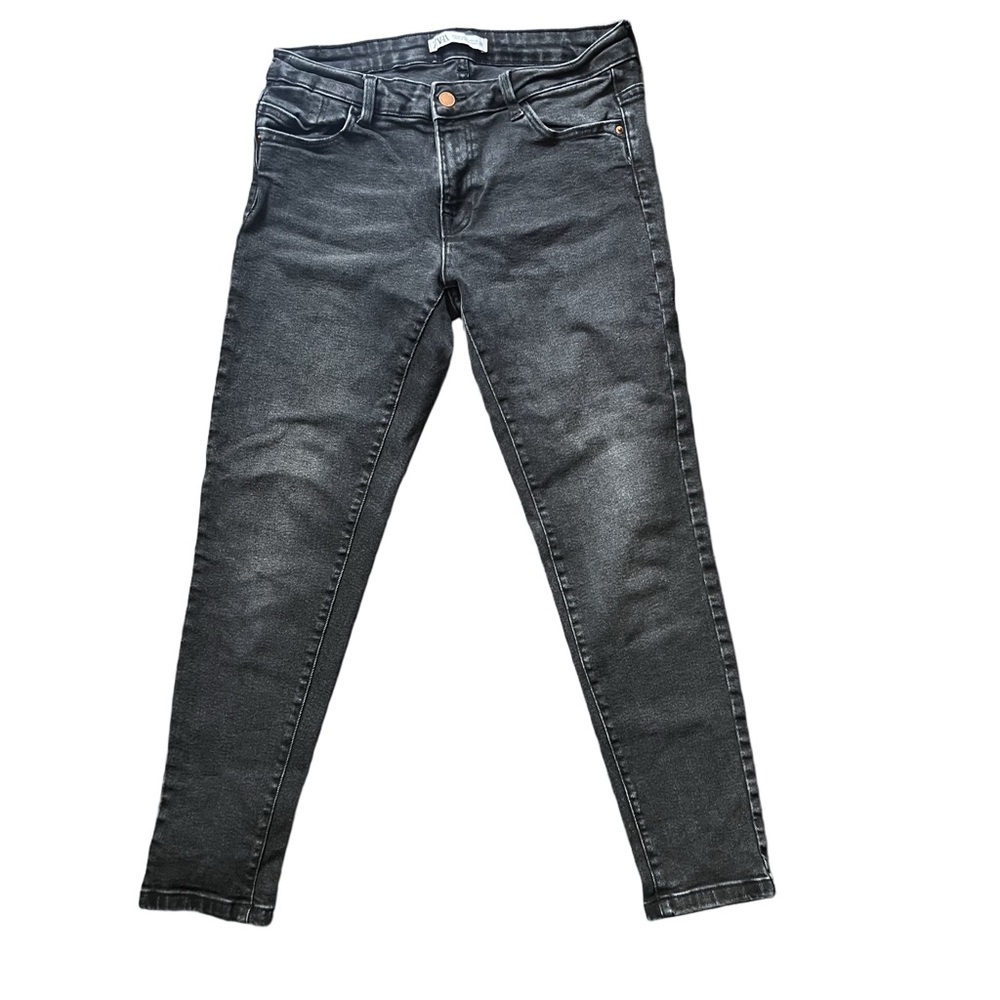 ZARA Dark Wash Skinny Jeans – Size 8 – Stretch – Great Condition